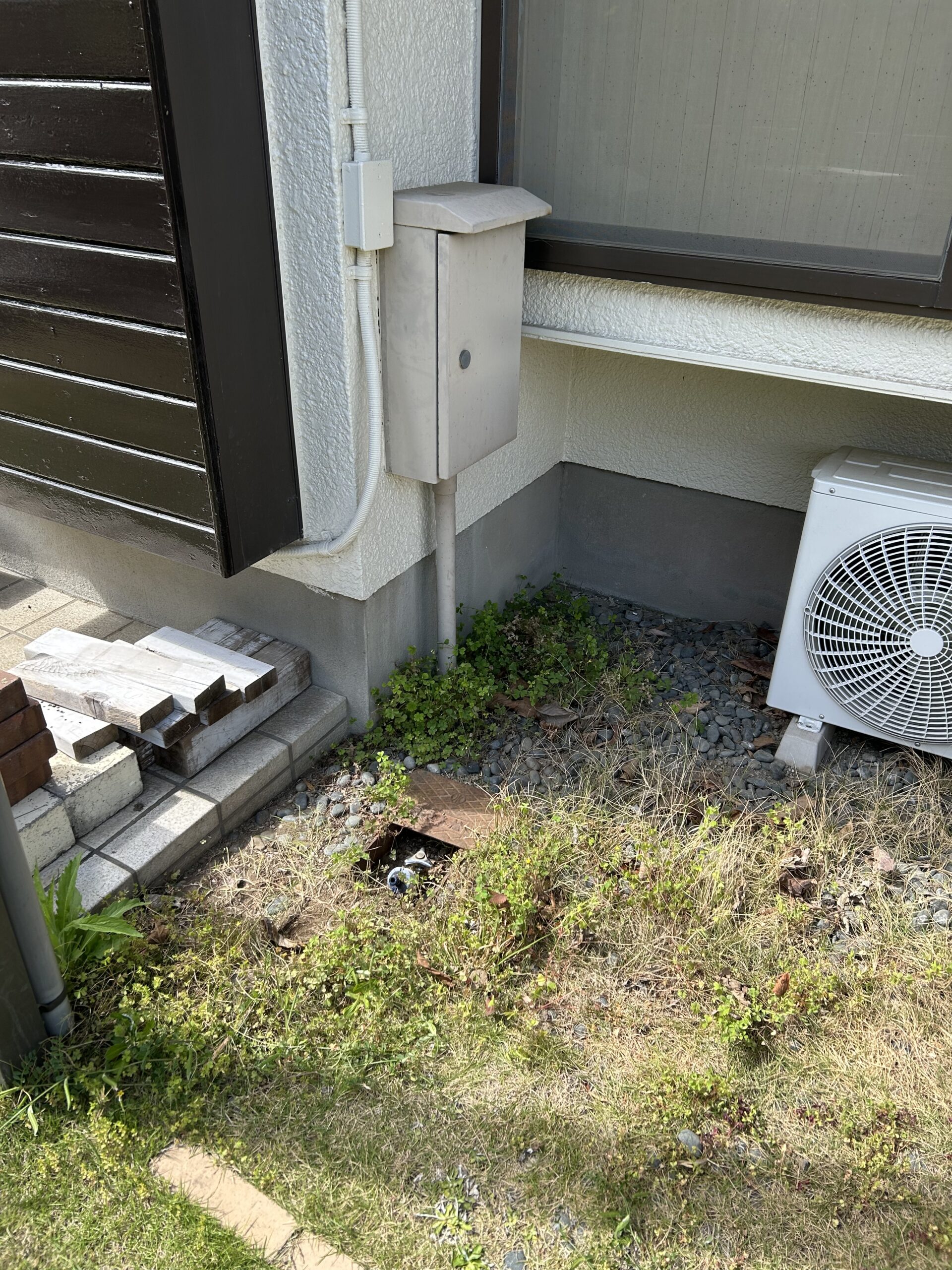 Before：散水栓ボックス